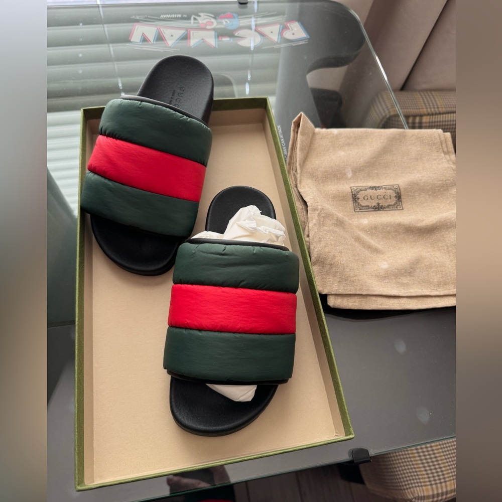 NWT & box Gucci Puffer slides sandals & shoe dust bags! Women’s Sz 36 /Sz 6 US